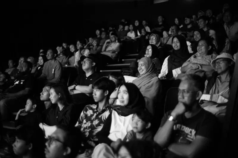 Audience‑First Bidding: Rethinking SEM for the Data‑Driven Era Audience‑First Bidding: Rethinking SEM for the Data‑Driven Era