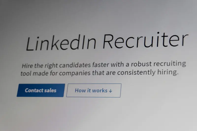 When AI Becomes Your Search Sidekick: Crafting Human‑Centric Results