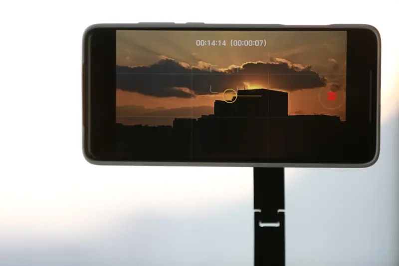 Micro‑Moments on Mobile: Capturing Split‑Second Search Intent for SaaS Growth