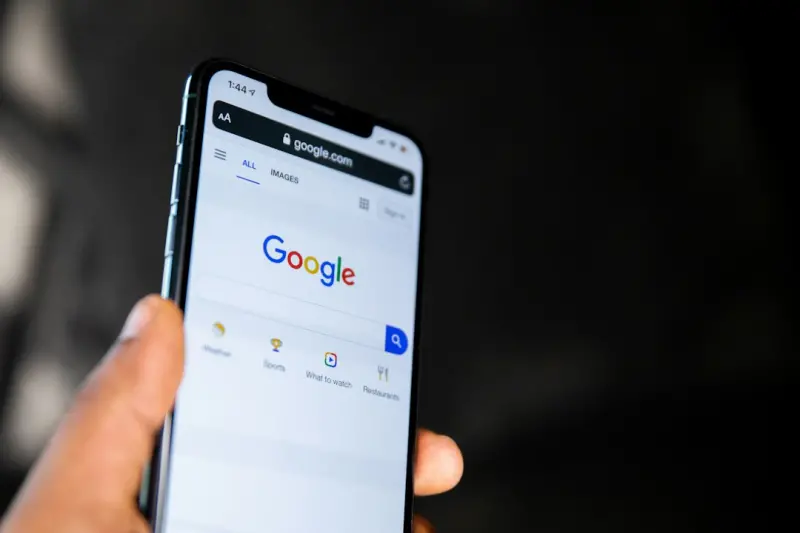 Google’s Multimodal Algorithm Shift: What SaaS Marketers Must Master - Mighty Directory