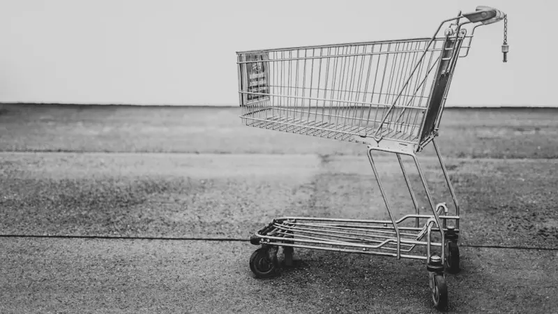 Gamified Shopping: Turning Play into Purchase Gamified Shopping: Turning Play into Purchase