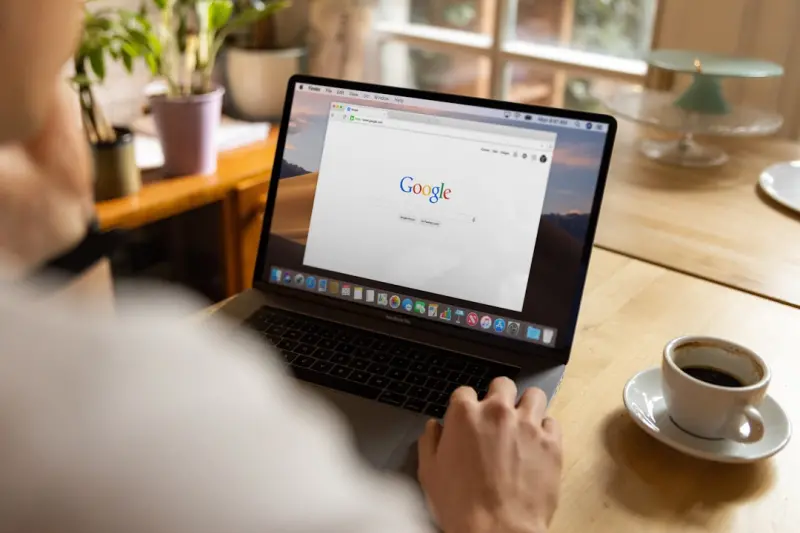 Chatting with Google: How Conversational Search Is Redefining SEO